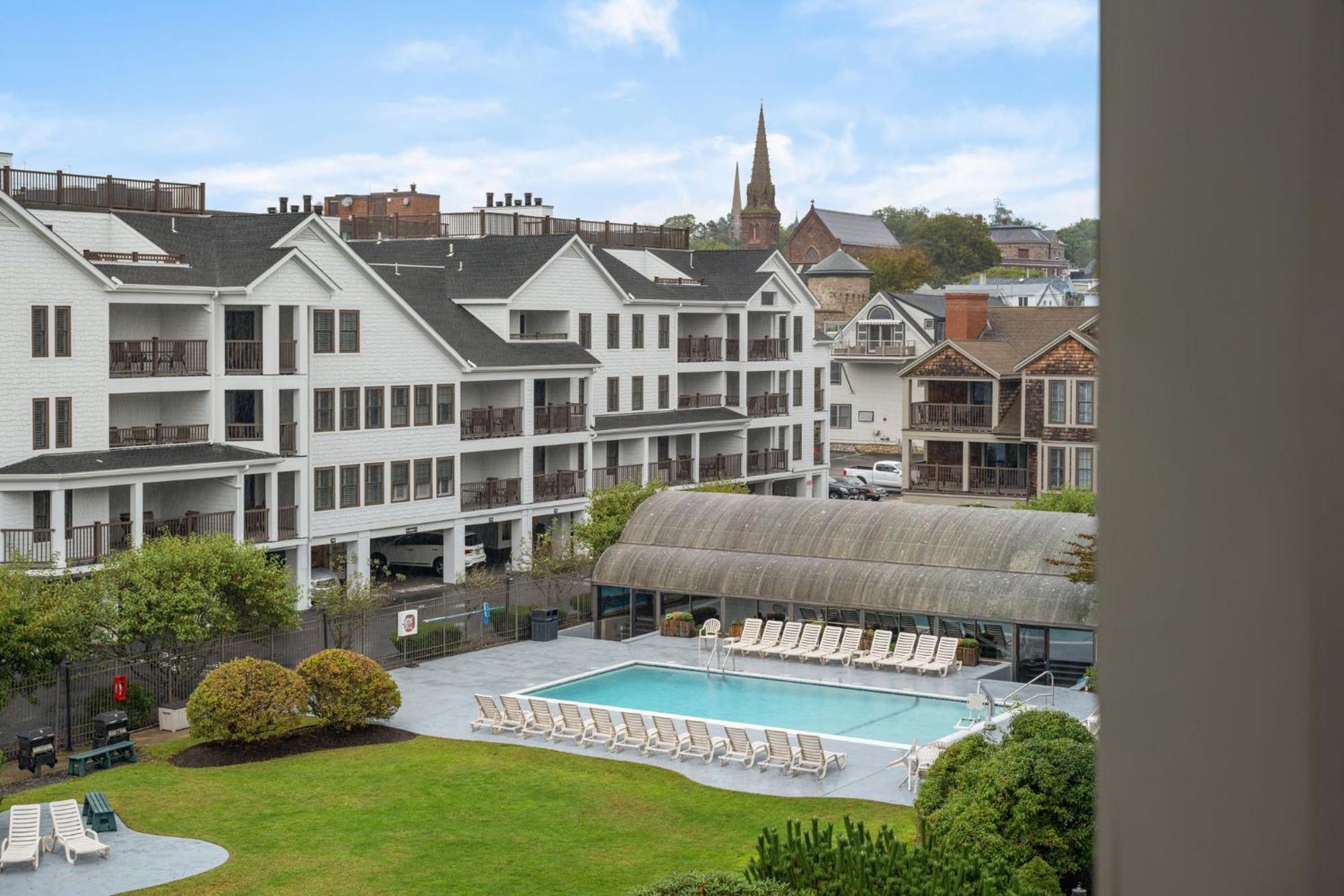 Club Wyndham Newport Onshore Eksteriør billede